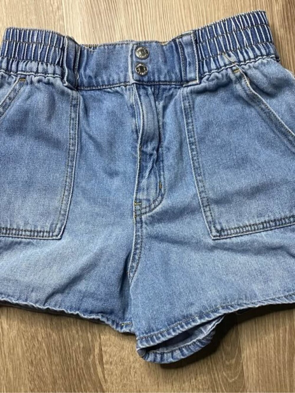 Forever 21 Blue High-Waisted Cotton Shorts XS Stretch Waist Snap Front Casual